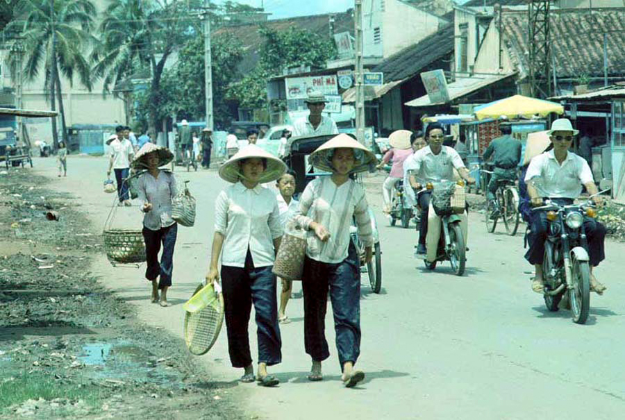 1969 dao qua duong pho My Tho