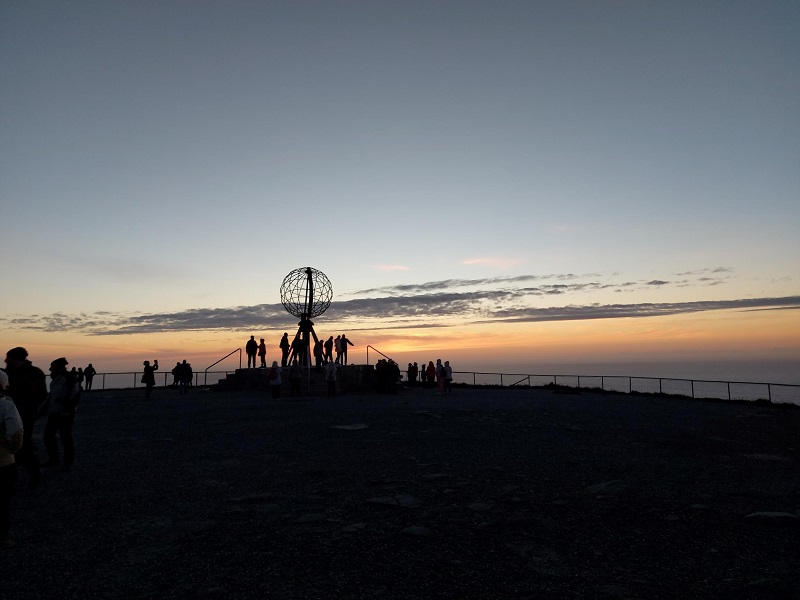 tu trai tim trang den mui bac6