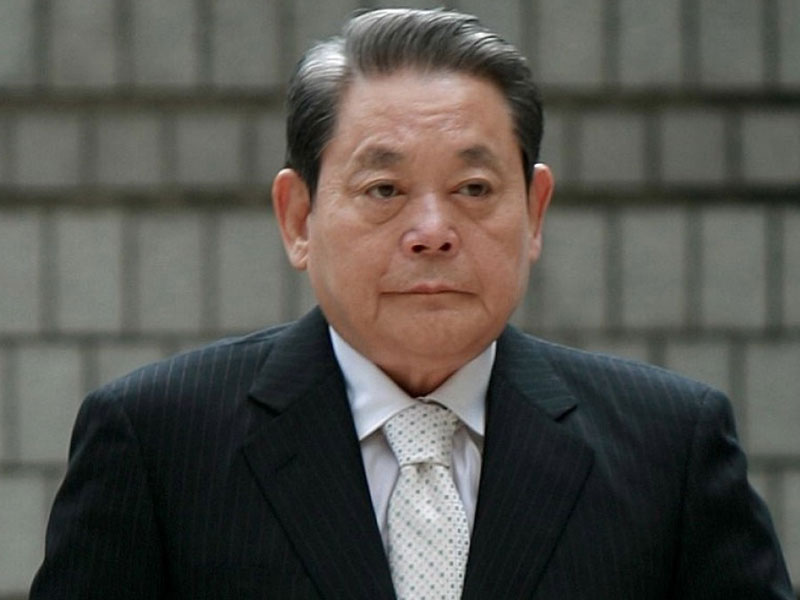 Lee Kun hee