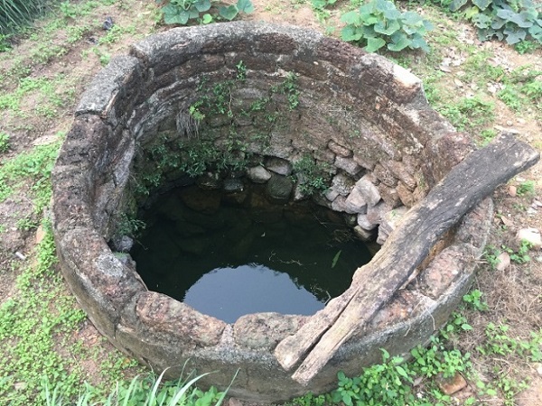 gieng nuoc