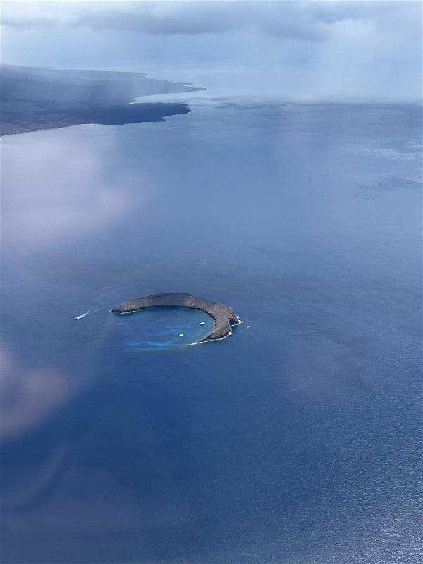 molokini crater anh tuong vi le