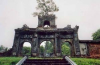 Về Huế - Hoàng Thị Bích Hà Về Huế - Hoàng Thị Bích Hà