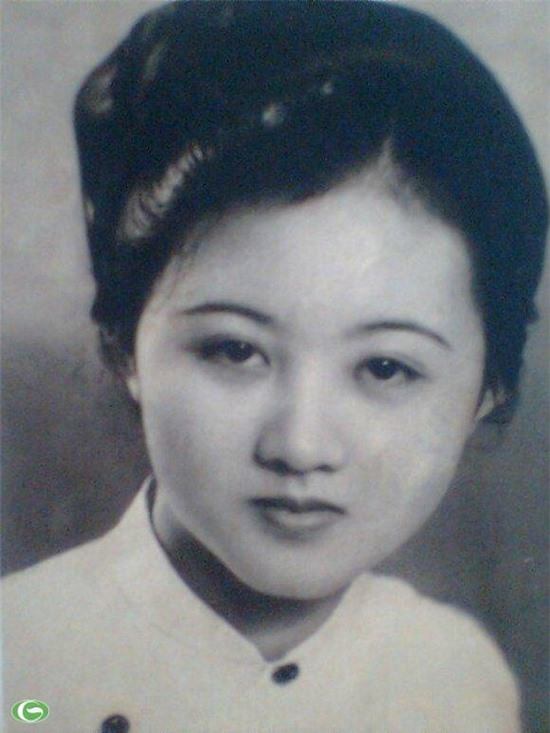 gai ha noi4