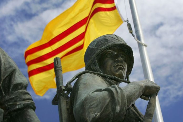 flag VNCH 696x464