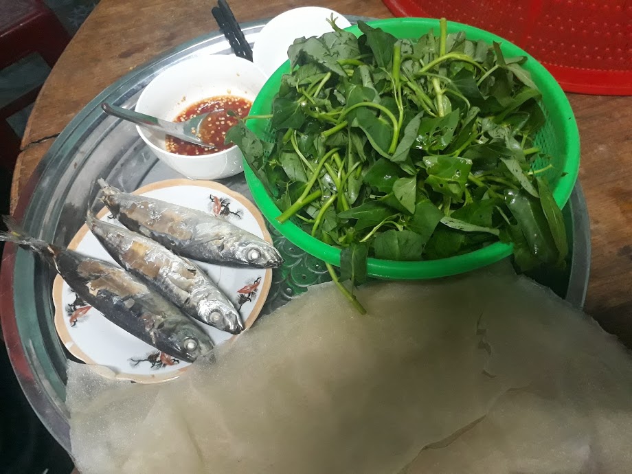 banh trang san cuon ca nuc hap