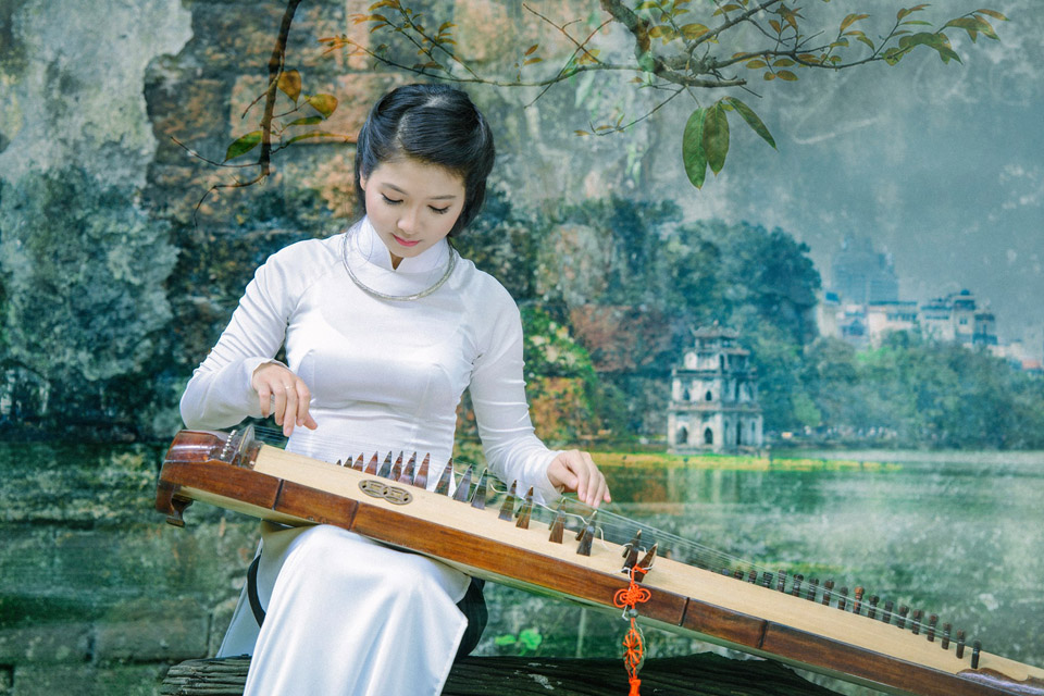tiengdanynhi