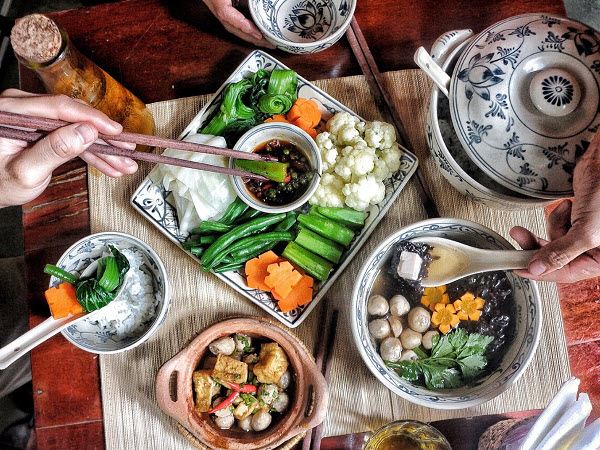 an chay ngay cang pho bien