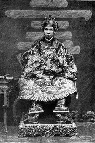 vua dong khanh